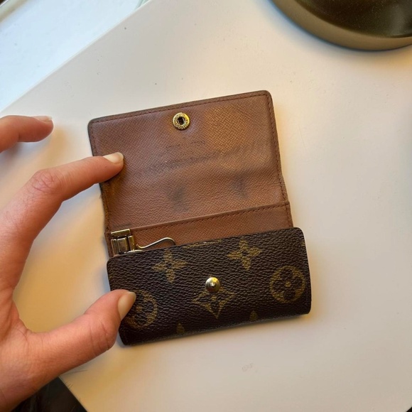 LOUIS VUITTON - monogram multicles 6 ring key case - Picture 5 of 7